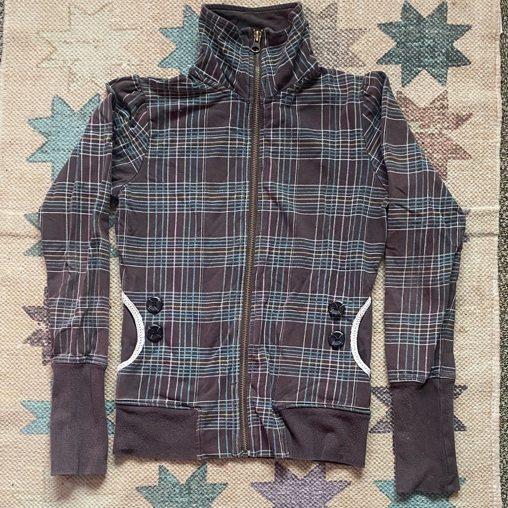 twik zip up